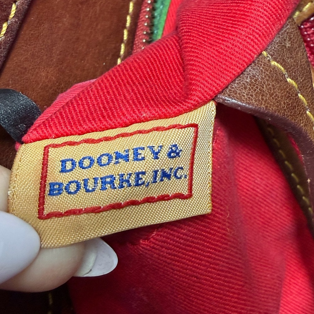 Vintage Dooney And Bourke Florentine Satchel With Bonus D&B Wristlet/Pouch✨ - Picture 10 of 16